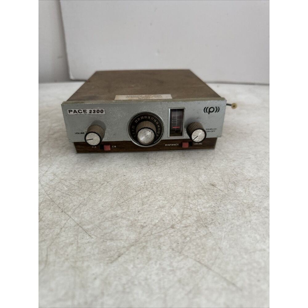 Vintage Pace 2300 CB Radio